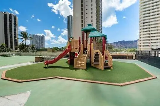 Oceanview Luxury On The 32Nd Floor - Full Kitchen, Walk To Waikiki Beach, And Free Parking Honolulu