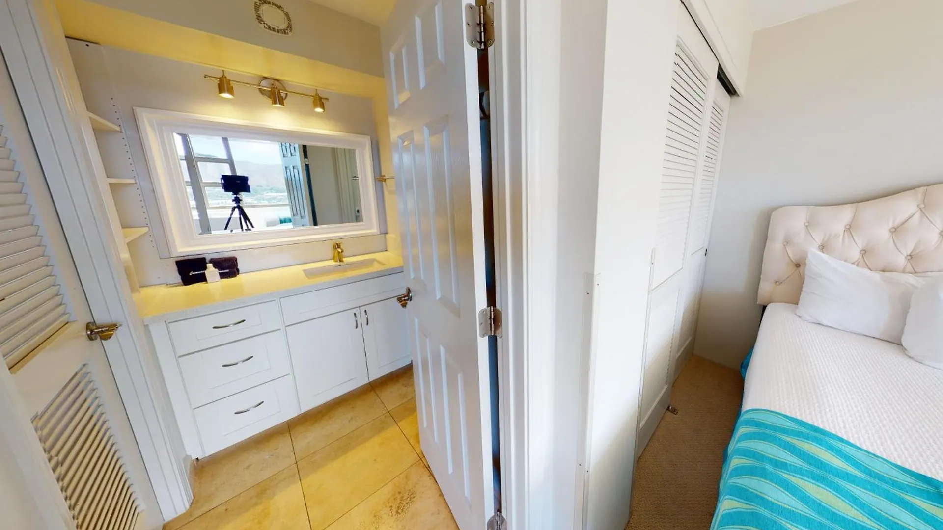 Lejlighed Oceanview Luxury On The 32Nd Floor - Full Kitchen, Walk To Waikiki Beach, And Free Parking Honolulu USA