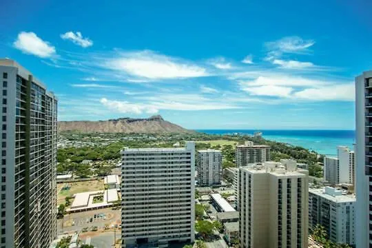 הונולולו Oceanview Luxury On The 32Nd Floor - Full Kitchen, Walk To Waikiki Beach, And Free Parking דירה