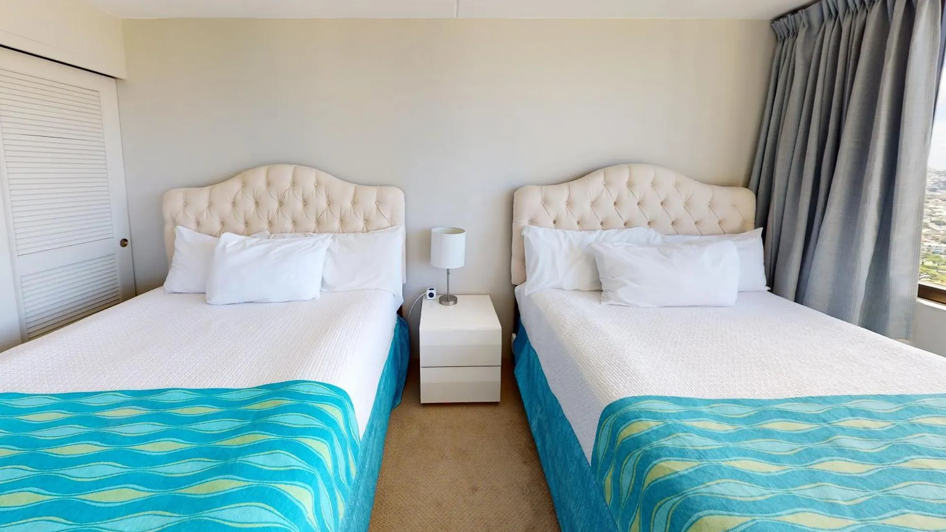 הונולולו Oceanview Luxury On The 32Nd Floor - Full Kitchen, Walk To Waikiki Beach, And Free Parking דירה